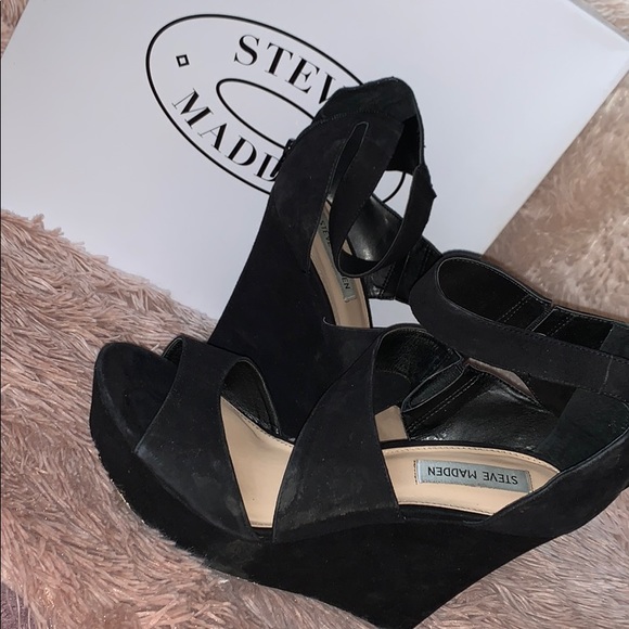 Steve Madden Shoes - Steve Madden Strappy Black Wedges size 10